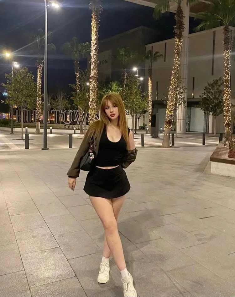 Özlem - Pendik Escort