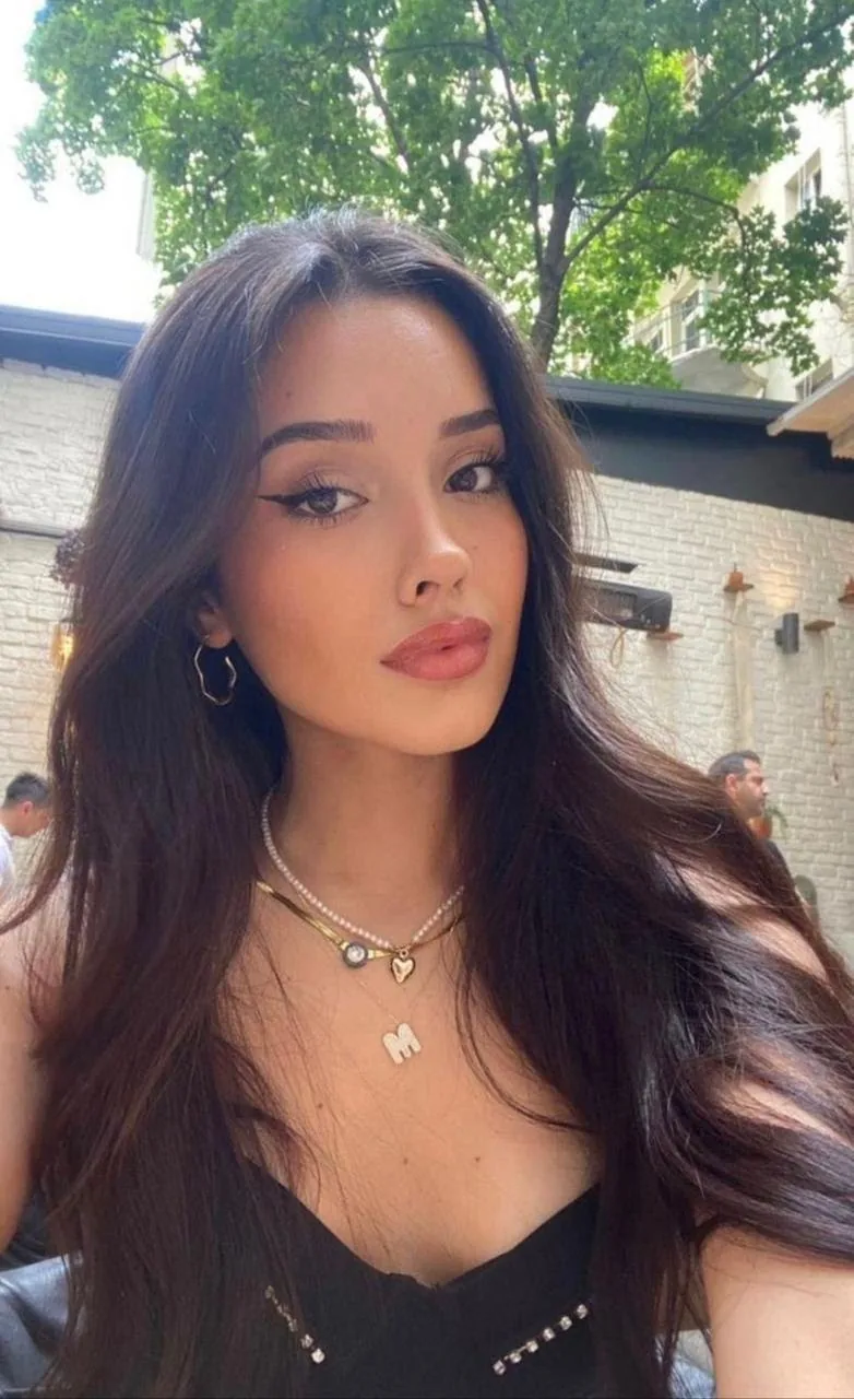 Gül - Maltepe Escort